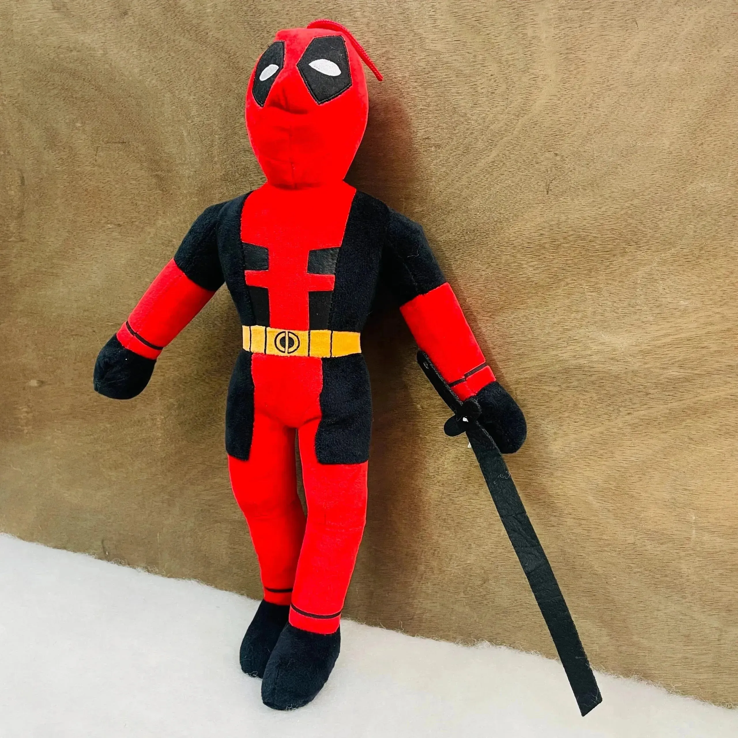 Deadpool Maximum Cuddle Plush Toy (40 cm)