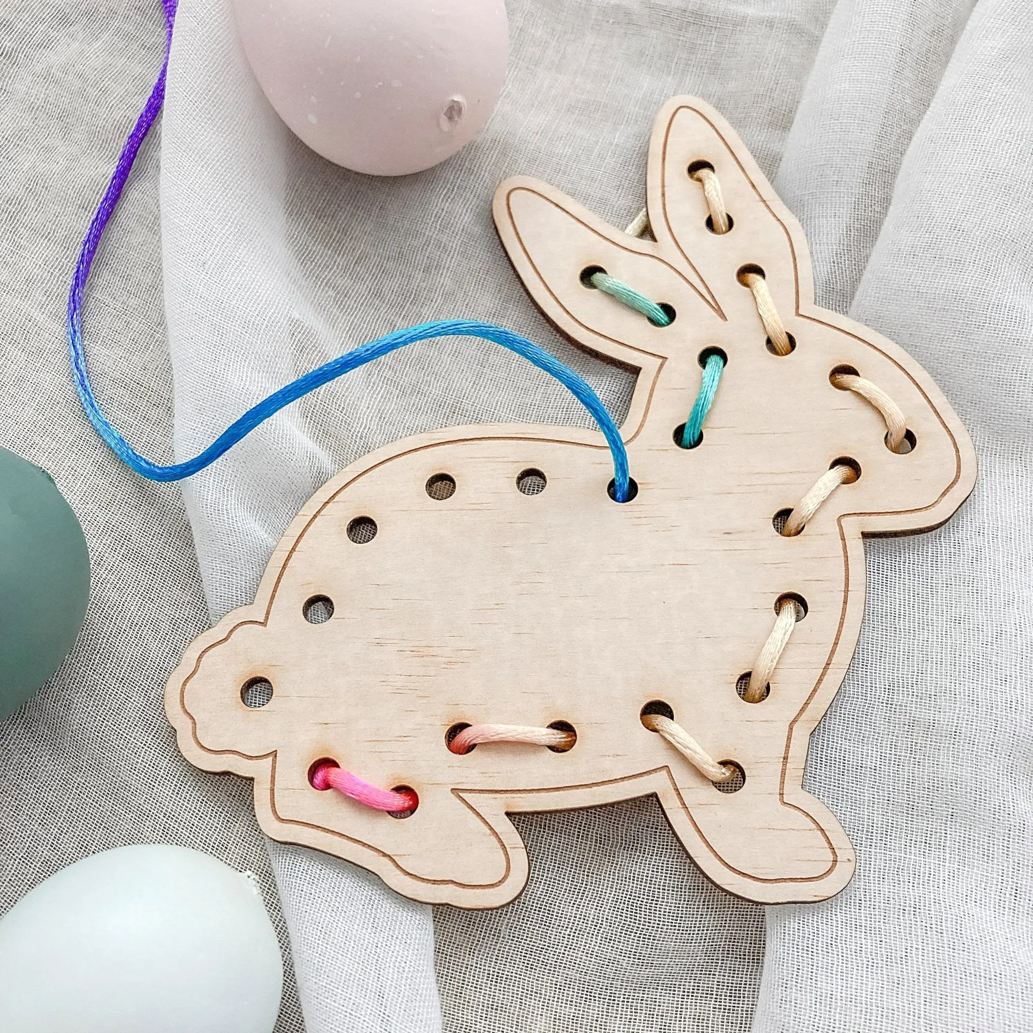 Easter Threading Toy Set