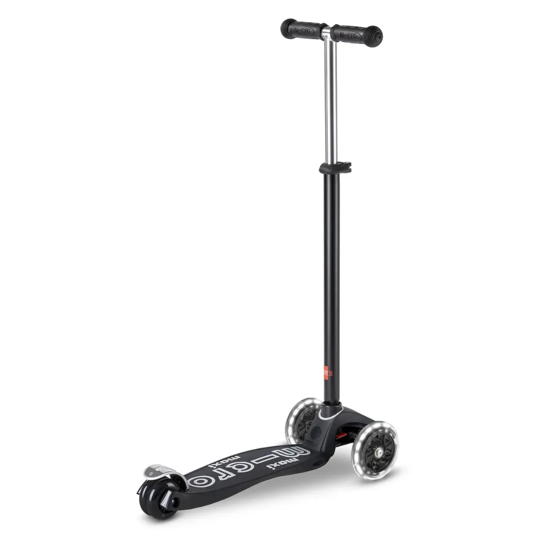 Micro Scooter Maxi Deluxe Eco LED Black / Grey