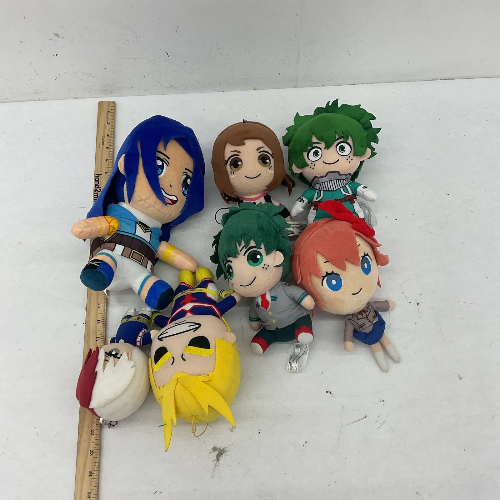 Random Mixed Anime Cartoon Character Plush Dolls Natsuki My Hero Academia Etc