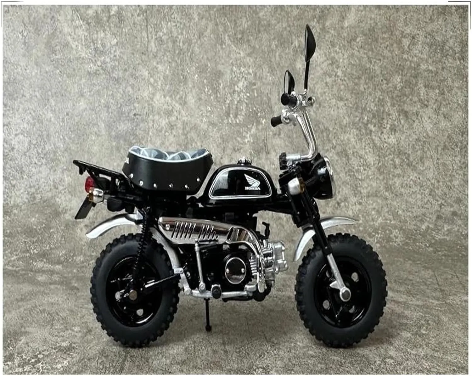Souvenir Adult Adult for Boys(Red) Mini Simulation Motorcycle Toys Diecast Metal 1:12 Scale for Honda Monkey Z50J 2009 Replica Motorcycle totally concept Model Static Decoration 